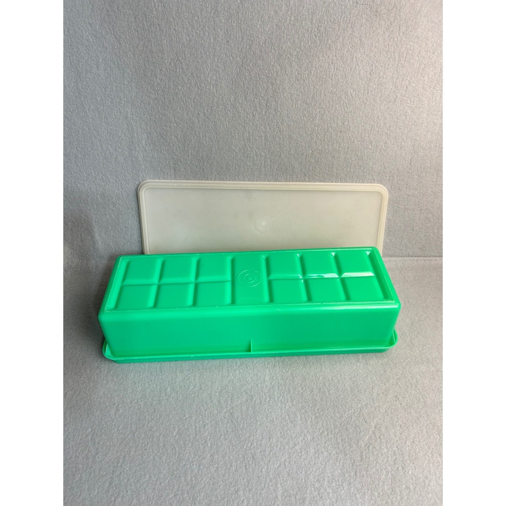 Tupperware Celery Keeper Jadeite Large Vintage 1327-4 Crisper Storage Container - Picture 2 of 4